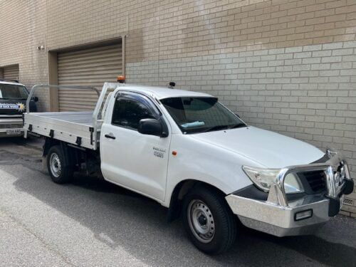 Toyota Hilux N70 Solid Windscreen Sun visor - Image 2